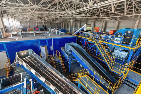 Industrial Conveyors Explained: Material Handling Systems, Automation Technologies and Industrial Applications