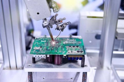 Semiconductor Manufacturing Equipment Explained: Equipment Types, Fabrication Technologies, Manufacturing Processes, Global Manufacturers, Suppliers and Industrial Applications