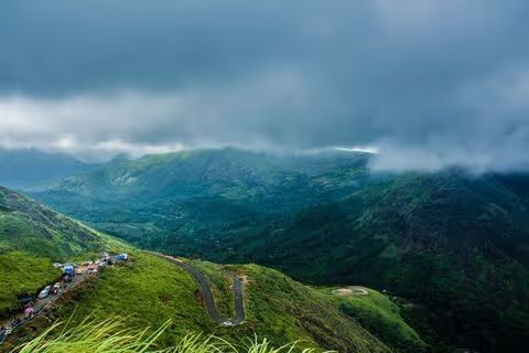 Hill Stations Near Mumbai Explained: Scenic Getaways, Nature Escapes and Weekend Travel Experiences