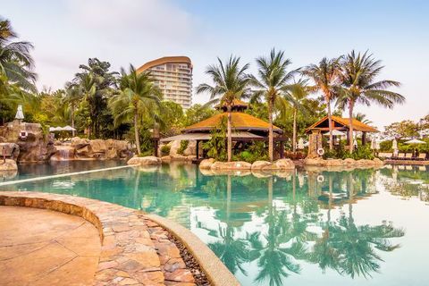 Luxury Hotels & Resorts Explained: Accommodation Types, Hospitality Services, Global Hotel Brands and Premium Travel Experiences