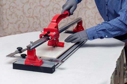 Leveling Machines Explained: Machine Types, Metal Leveling Technologies, Manufacturing Processes, Global Manufacturers, Suppliers and Industrial Applications