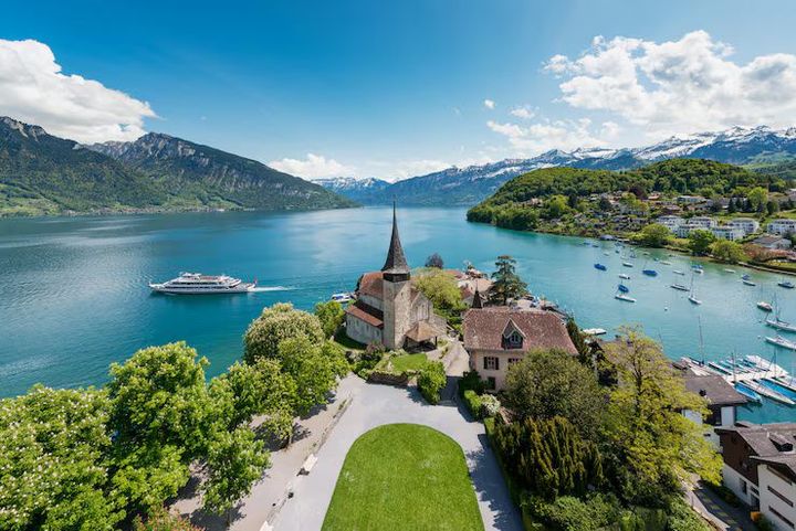 Switzerland Travel Guide: Scenic Destinations, Alpine Adventures and Essential Travel Planning