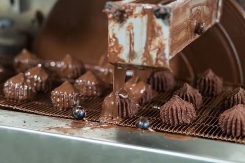 Chocolate Manufacturing Equipment Explained: Processing Technologies, Production Systems and Industrial Applications