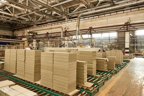 Plywood Manufacturing Explained: Engineered Wood Technologies, Production Processes and Industrial Applications