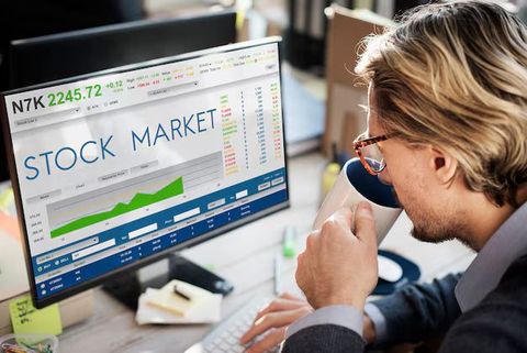 Stock Market Trading Platforms Explained: Features, Order Types, Trading Technology and Broker Selection