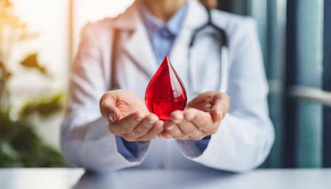 Hemophilia Treatment Explained: Modern Therapies, Bleeding Disorder Management and Patient Care Support
